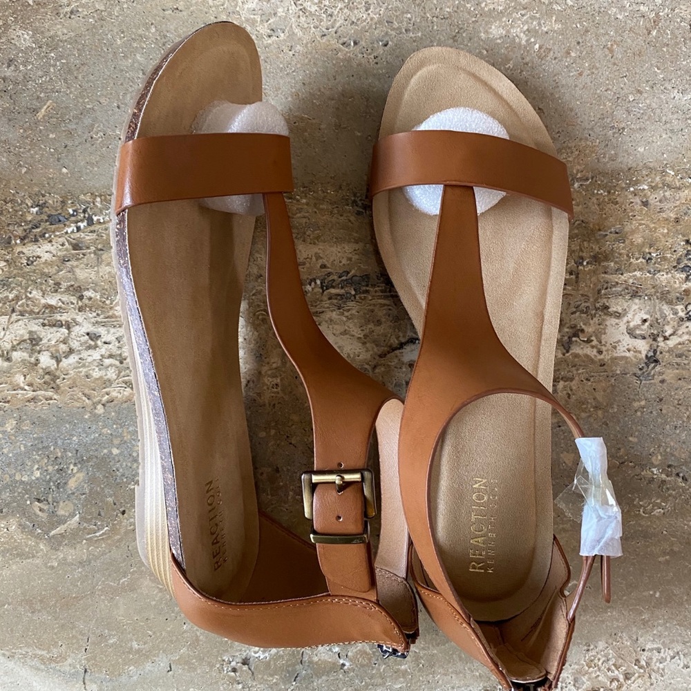 Kenneth Cole Reaction Great Gal sandal size 10